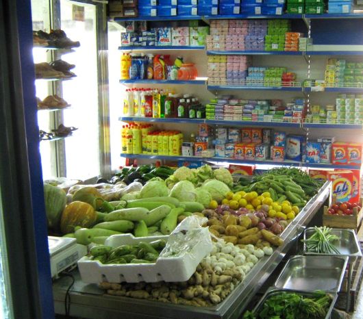 Retail grocery outlet in UAE